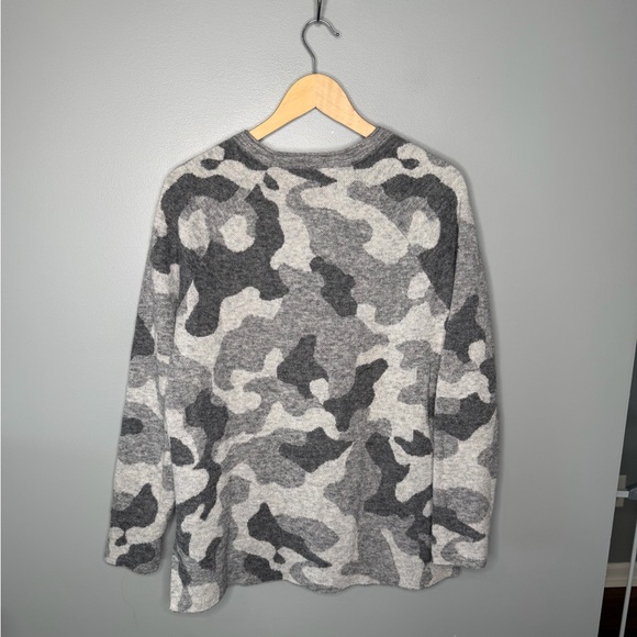 Athleta Alpaca Merino Wool Undercover Camo Sweater - Picture 4 of 11